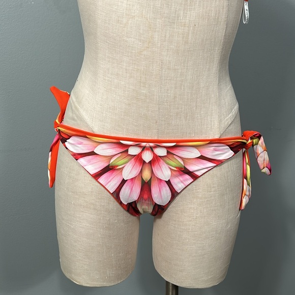 Robin Piccone 'Arianna' Reversible High Neck Bikini Top size X small - Picture 7 of 15